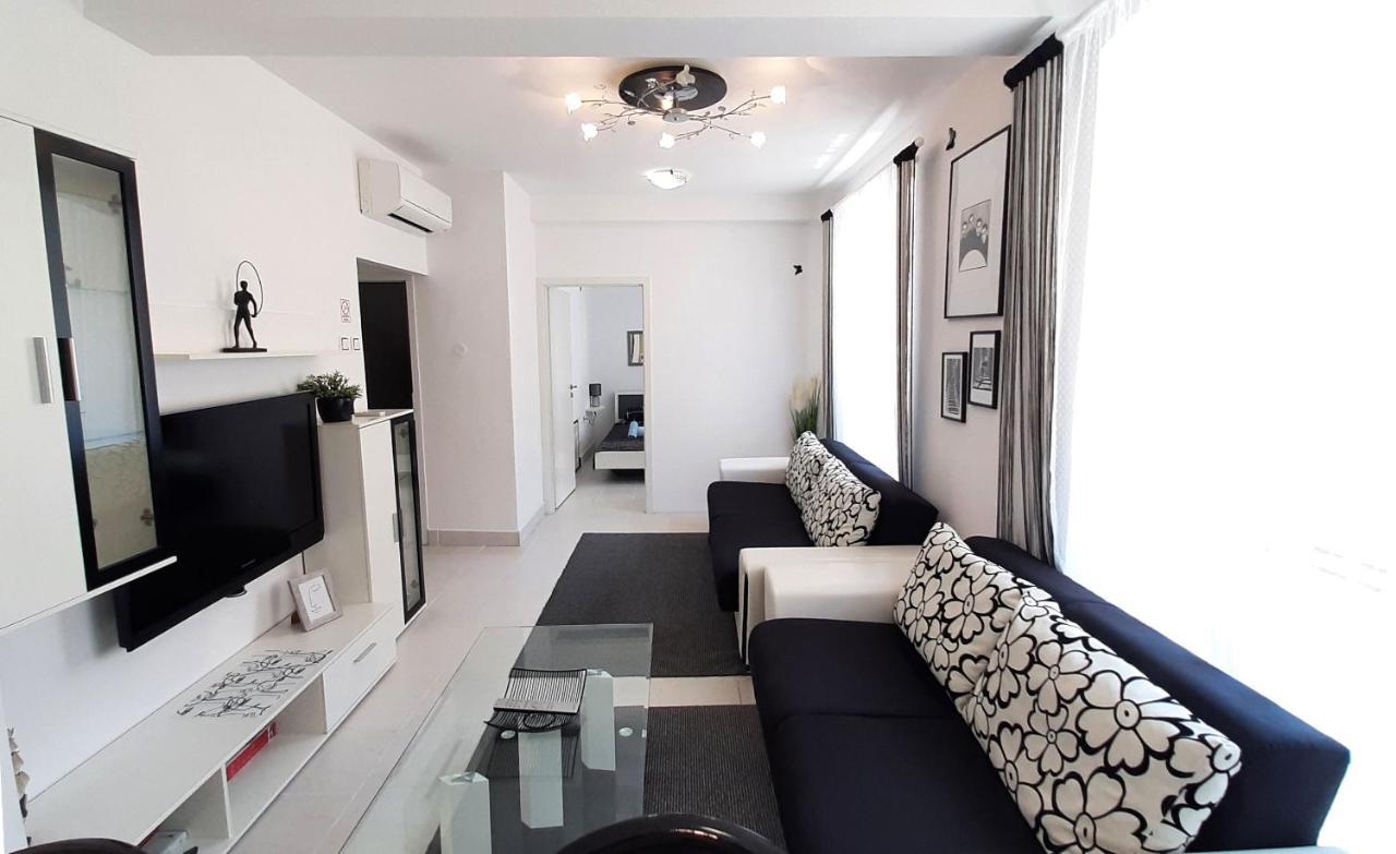 Apartment Decumana Krk Town Bagian luar foto
